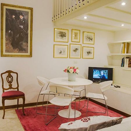Mini Chic Downtown Apartment Bologna Luaran gambar