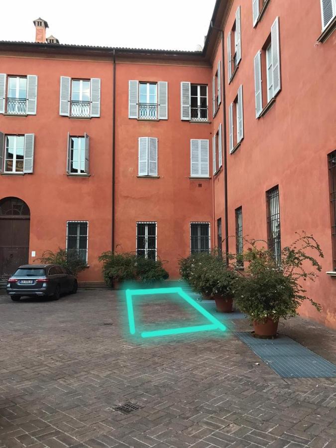Mini Chic Downtown Apartment Bologna Luaran gambar