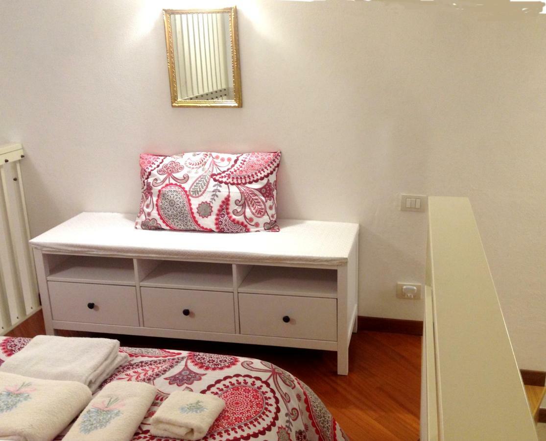 Mini Chic Downtown Apartment Bologna Luaran gambar