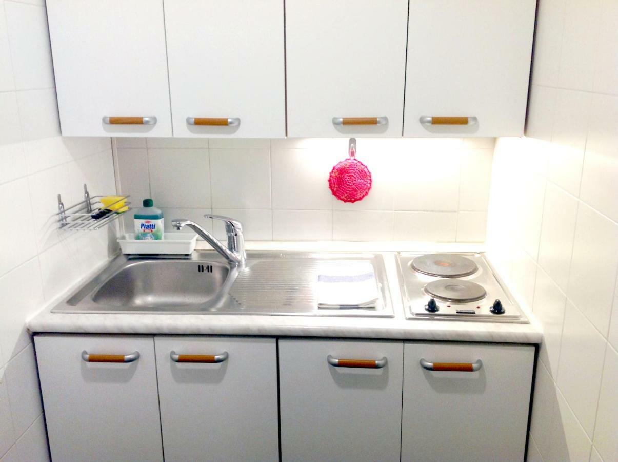 Mini Chic Downtown Apartment Bologna Luaran gambar