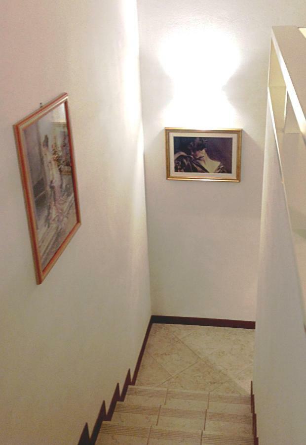 Mini Chic Downtown Apartment Bologna Luaran gambar